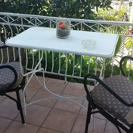 Pagonion Szálloda Kaména Vúrla